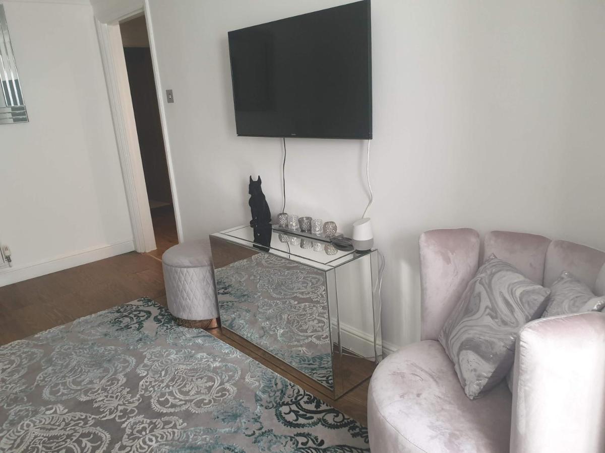 Cozy Muswell Hill 1-Bedroom Flat Londra Esterno foto