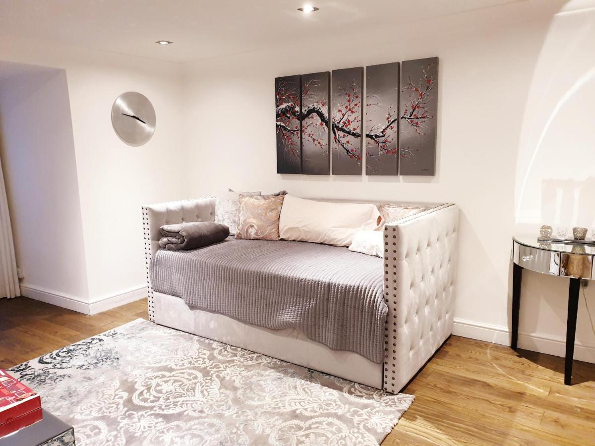 Cozy Muswell Hill 1-Bedroom Flat Londra Esterno foto