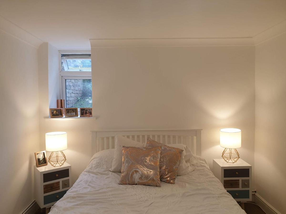 Cozy Muswell Hill 1-Bedroom Flat Londra Esterno foto